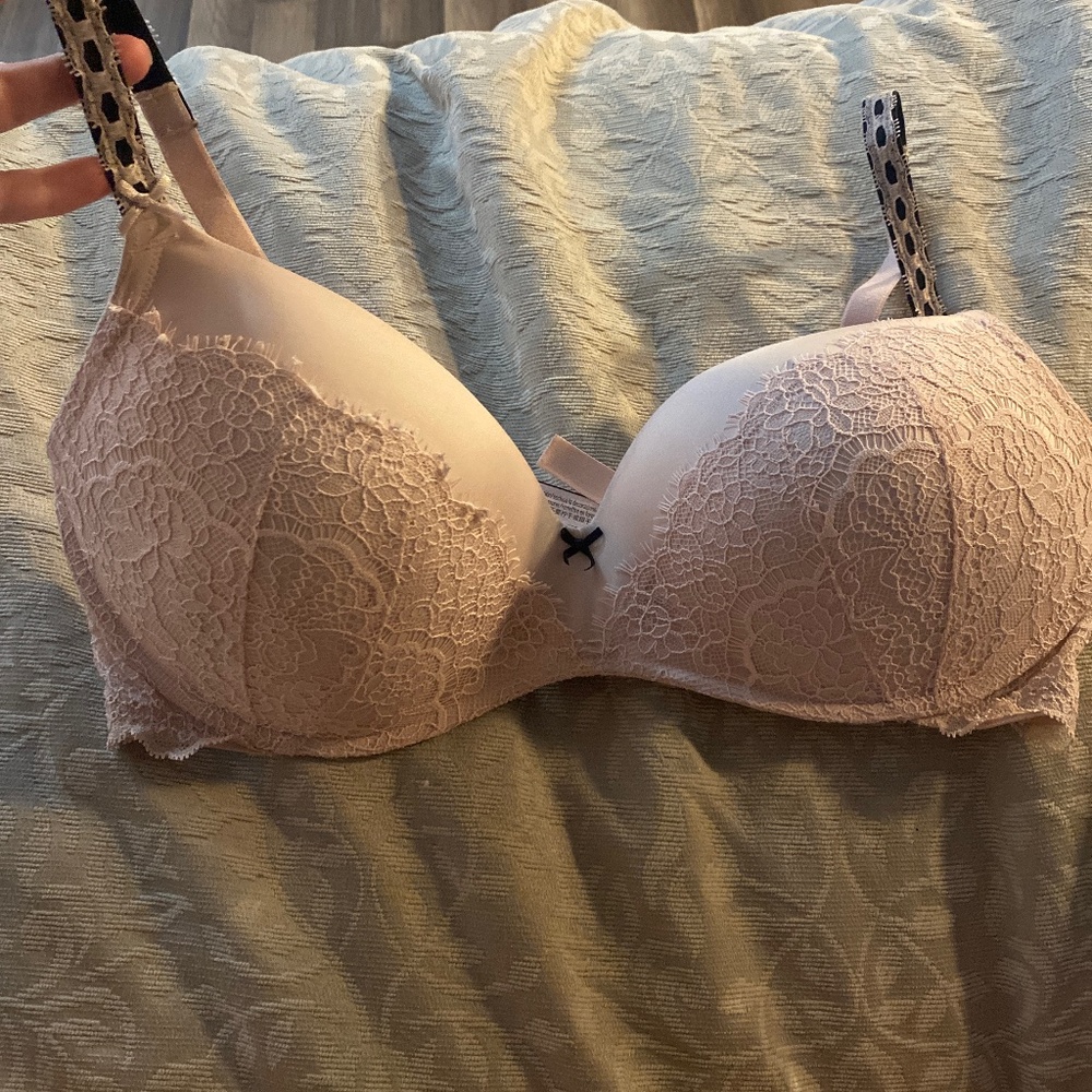 Victoria Secret No Wire 36DD
